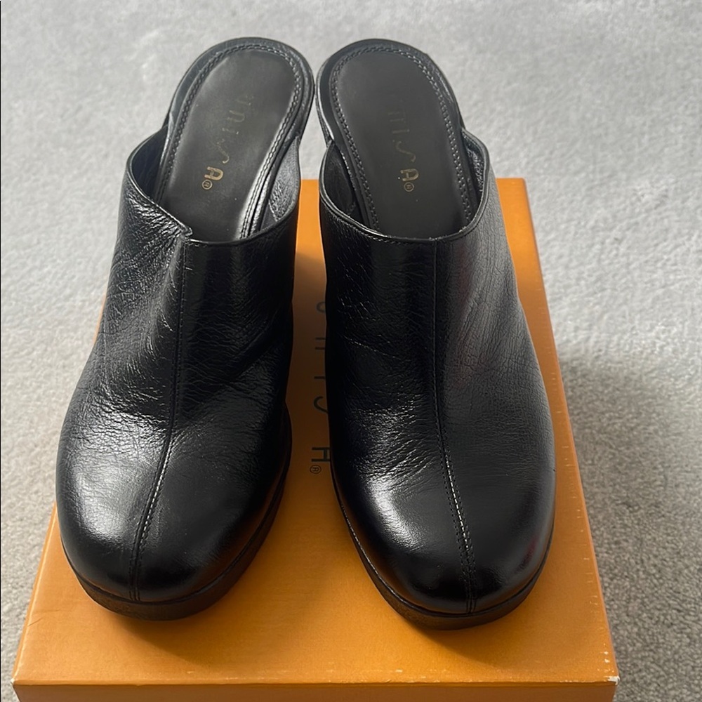 Black Women's Mules by Unisa size 9.5